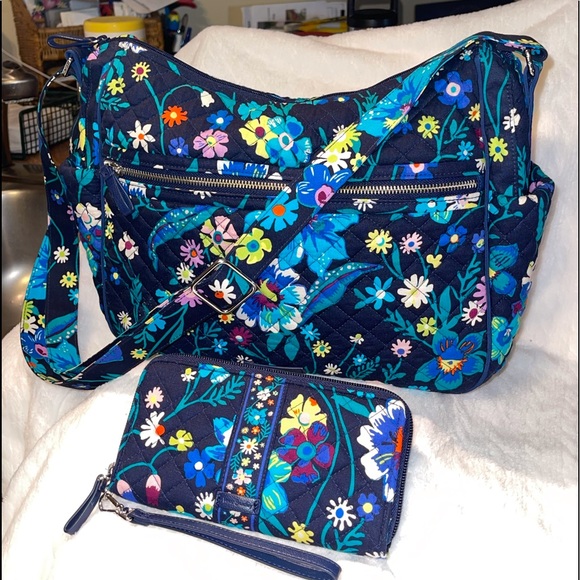 Vera Bradley Handbags - Vera Bradley Moonlight Garden Ionic on the Go NEW